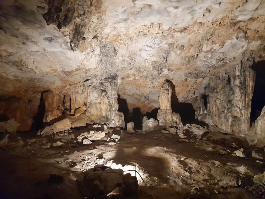 Grapčeva cave